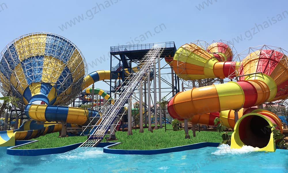 河南洛阳中赫梦幻水世界大喇叭、暴风谷组合