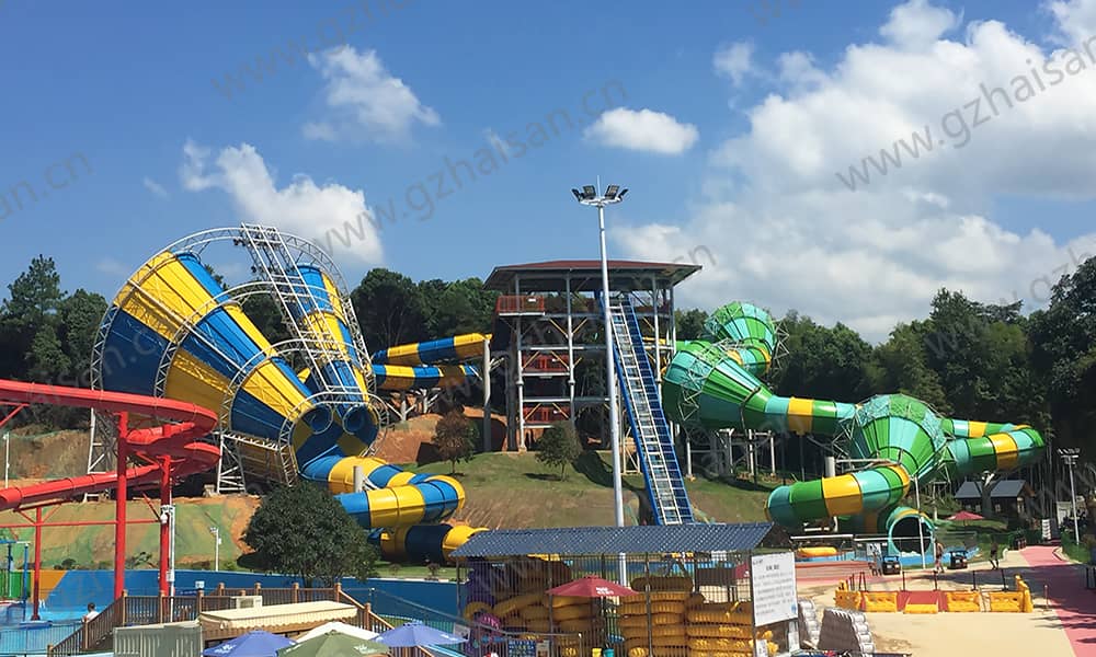 湖南长沙乐水魔方水世界超级龙卷风、暴风谷组合滑道