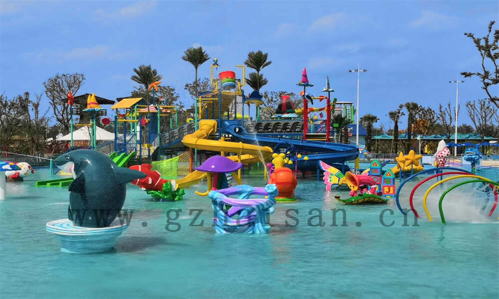 水上游乐设备制造厂家：打造欢乐水上世界