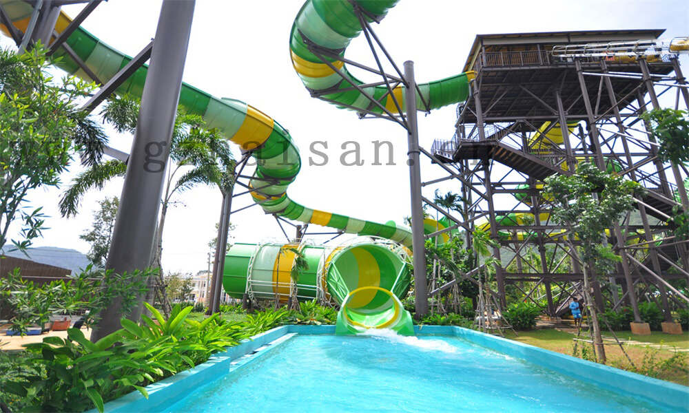 水上游乐园滑梯为什么受欢迎？