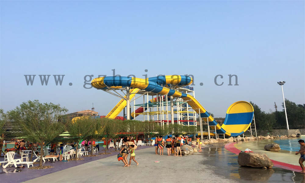 暑假来临，水上乐园如何保障学生游玩安全？