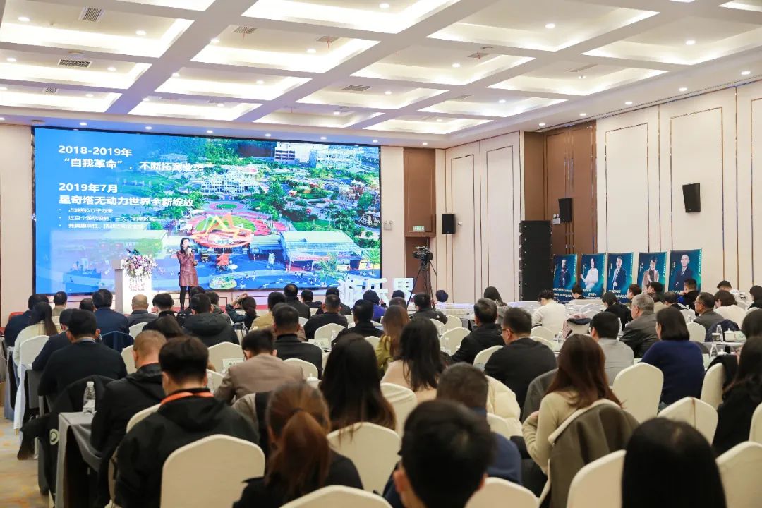 金冠荣耀，见证卓越！jinnianhui今年会游乐斩获两项重量级大奖