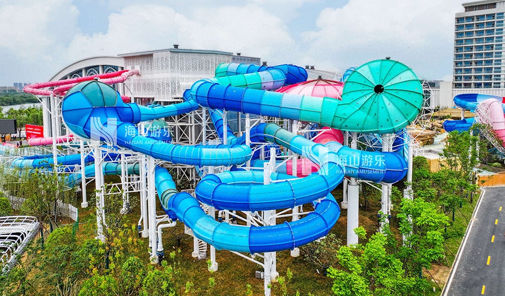 打破季节边界，定义全季狂欢｜超级魔法时空组合滑道，引领水乐园新纪元